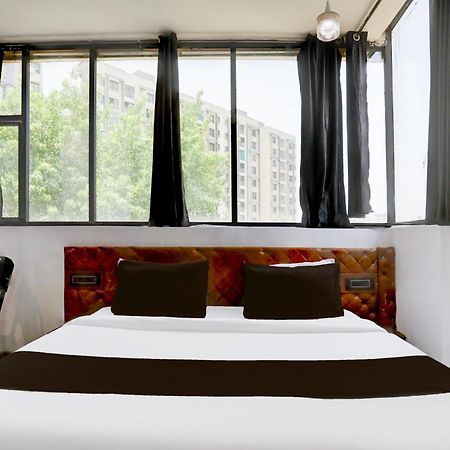 Super Hotel O Mp Nagar Near Rachna Tower Бхопал Экстерьер фото